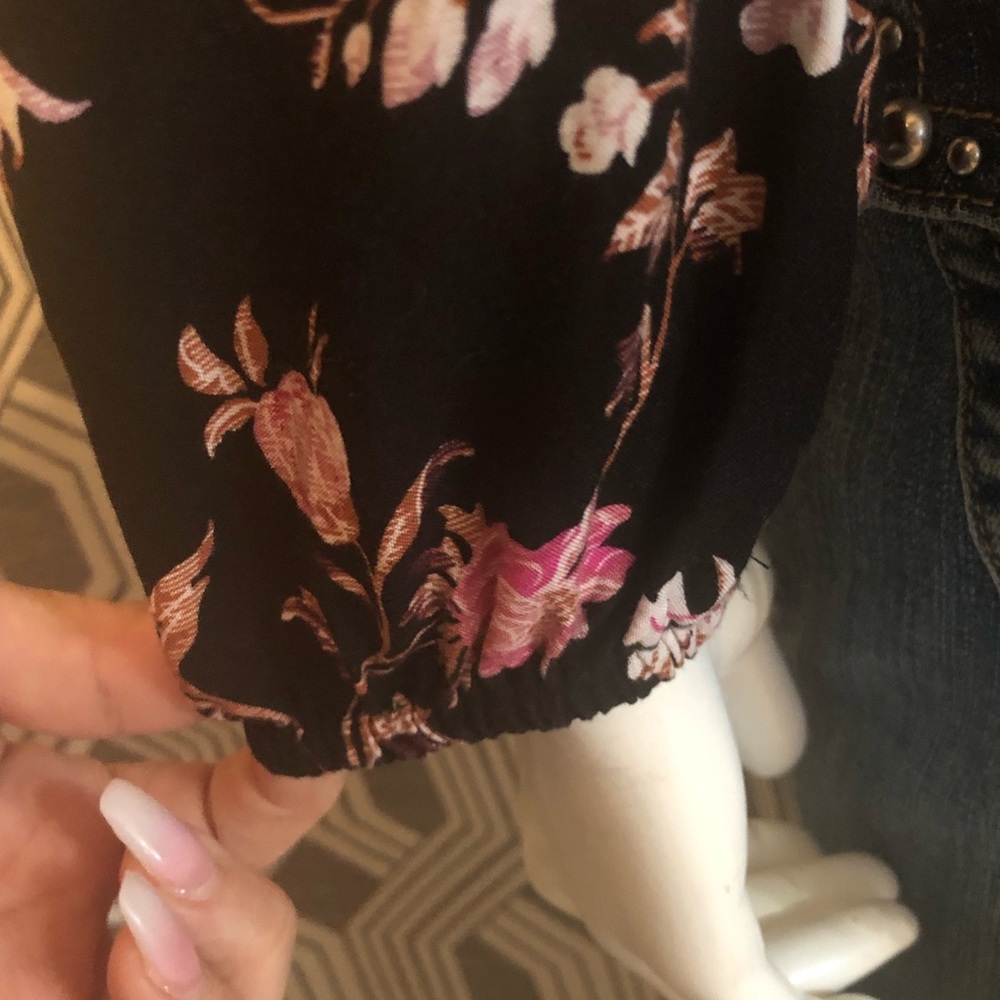 Loverfire Blouse - Picture 3 of 4